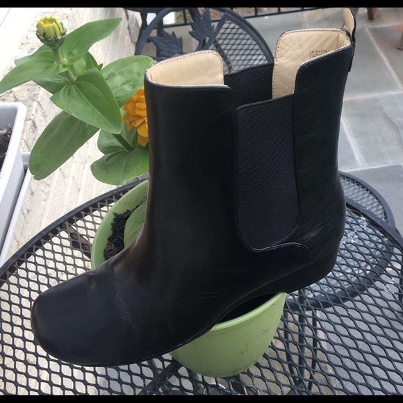 Taryn Rose Shoes - Taryn Rose Kacia Booties